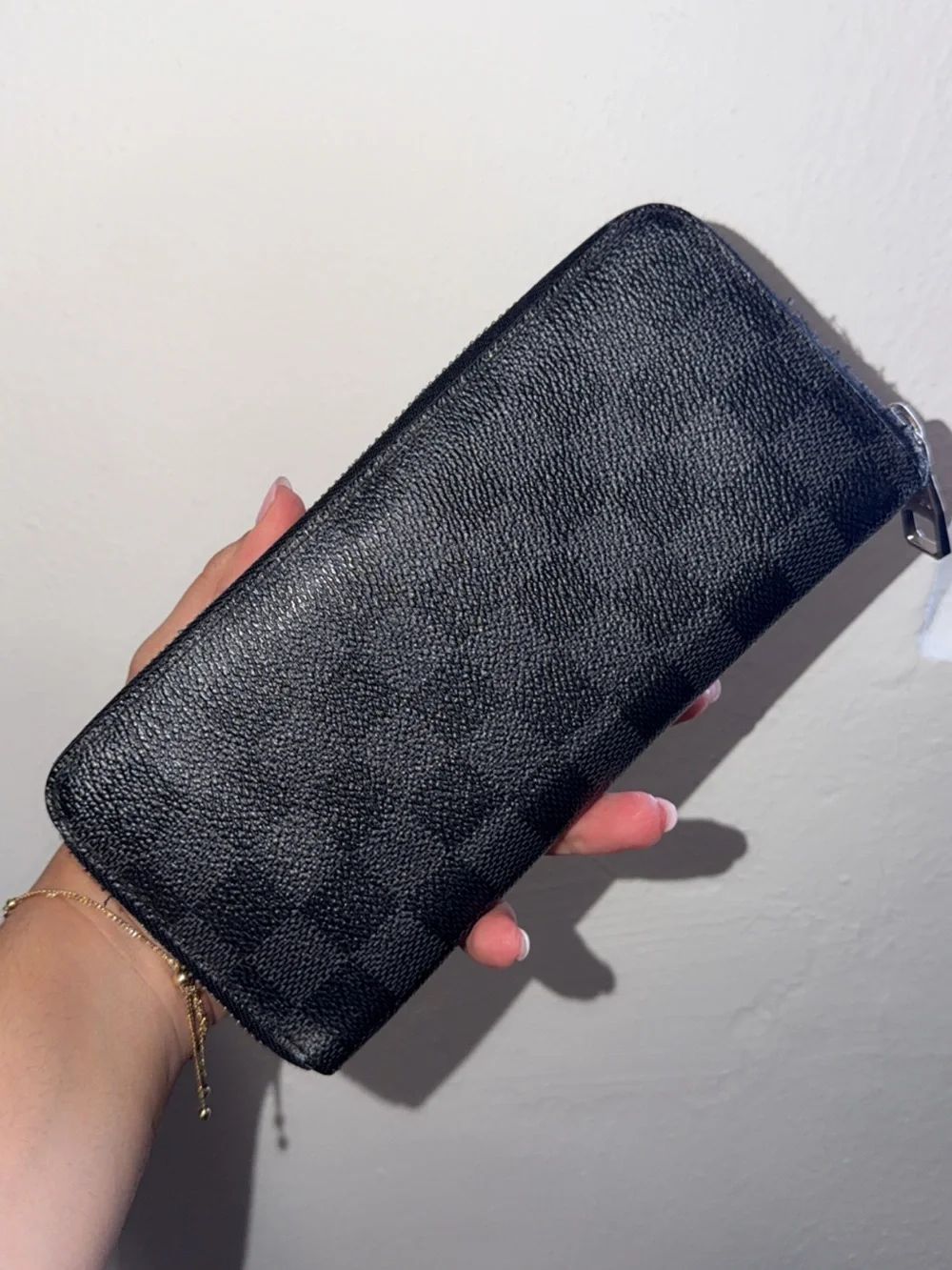 Louis Vuitton Black Damier Canvas Zip-Around Phone Case